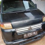 Penimbunan BBM Ilegal Jenis Pertalite di  Banjarnegara Gunakan Minibus APV Saat Lakukan Pengangsuan
